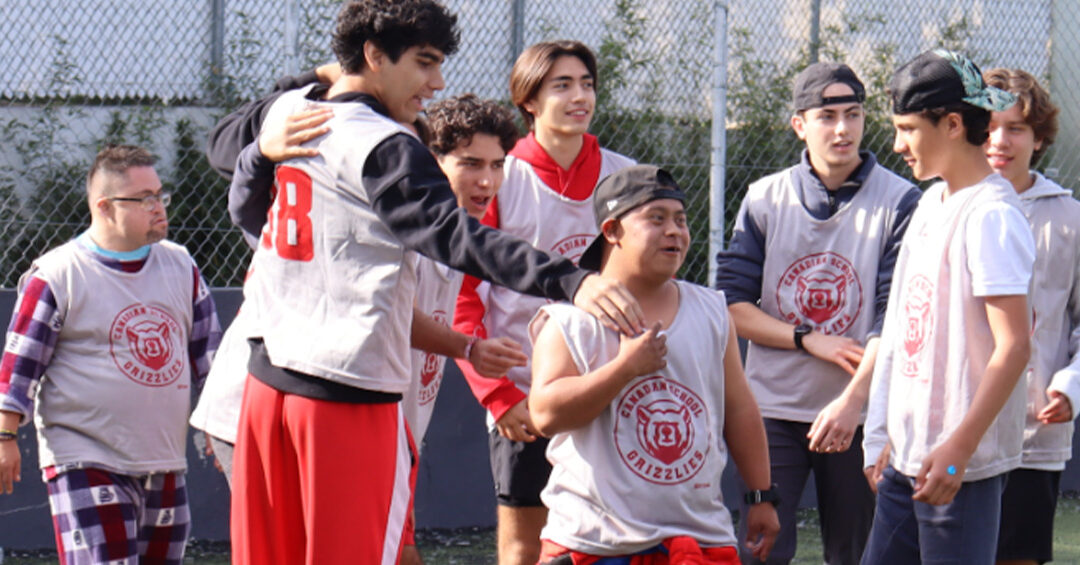 Celebrating Generosity at the Fourth Annual Christmas Giving Back Event